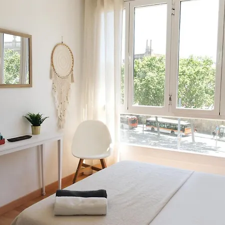Apartment Sunny And Modern Ideal For Groups Barcelona