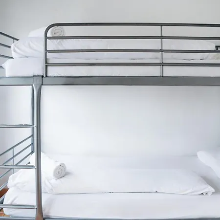 Sunny And Modern Ideal For Groups * Barcelona